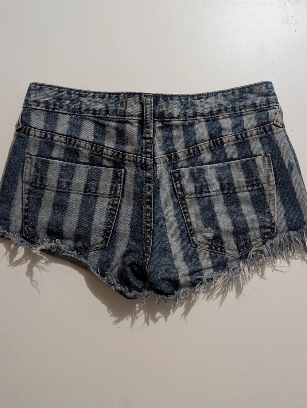 FREE PEOPLE Blue Denim Stripe Shorts Frayed Women Size 24